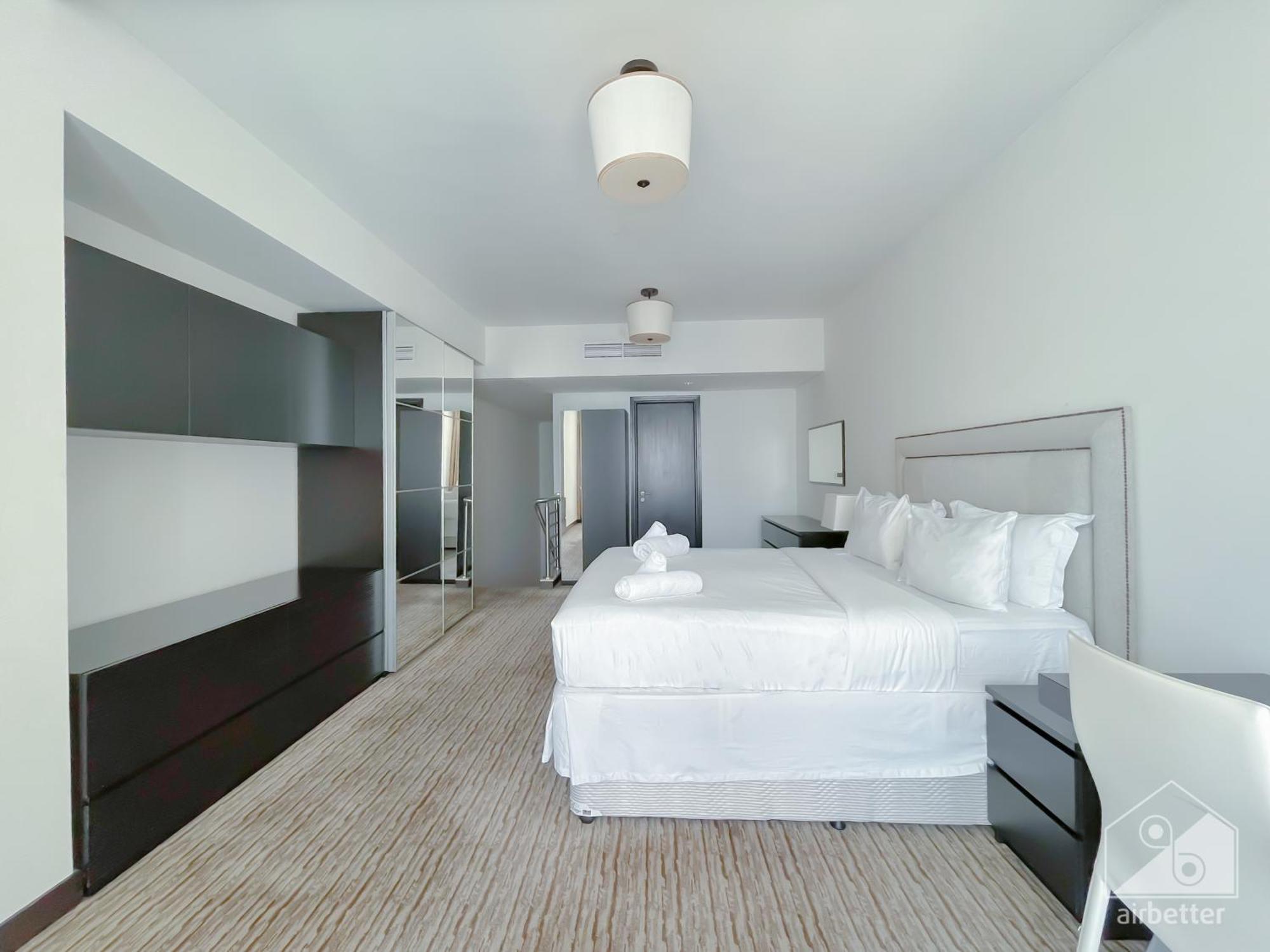 Luxurious Loft With Stunning Views Apartment Dubai