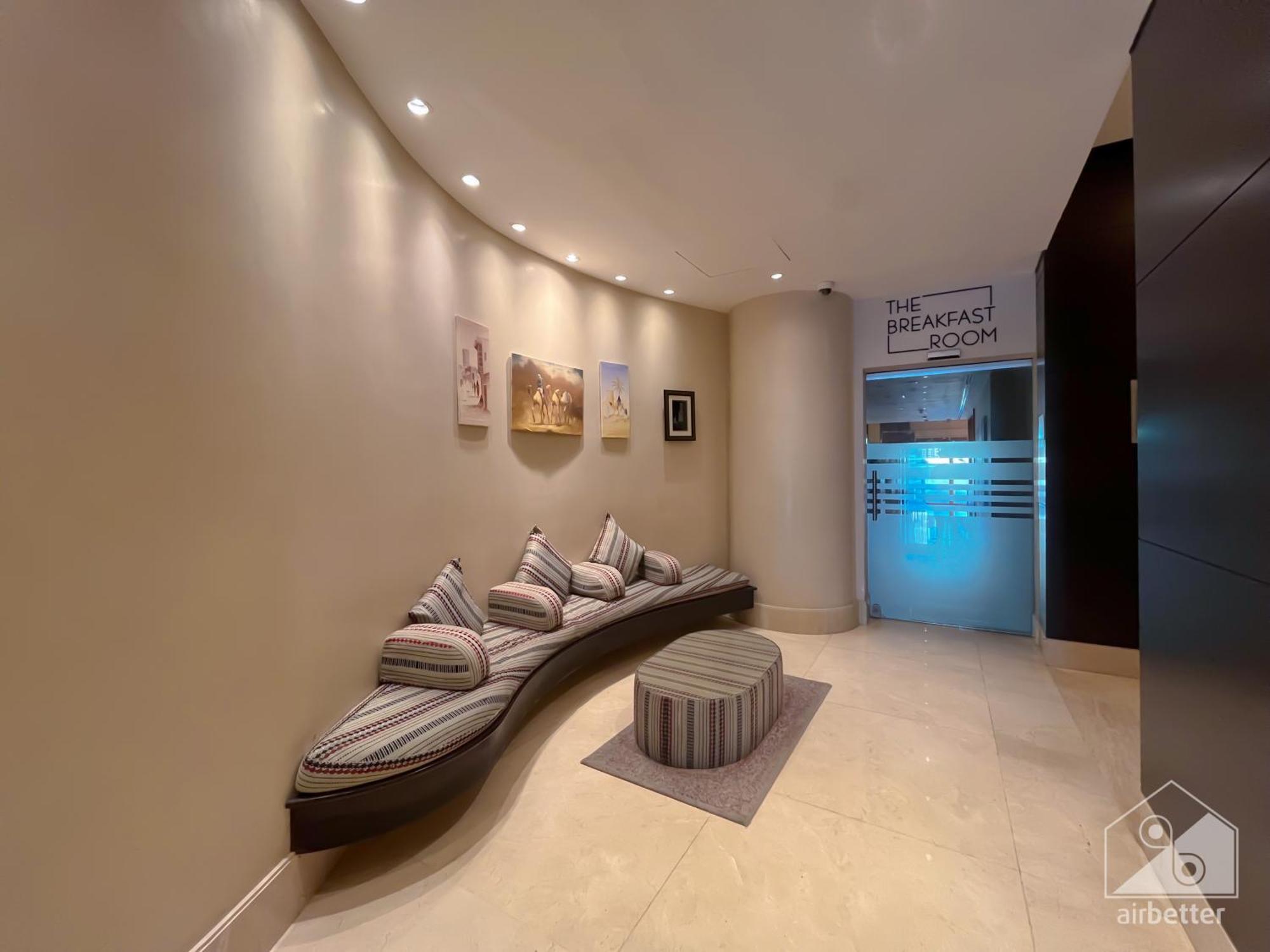 Luxurious Loft With Stunning Views Dubai