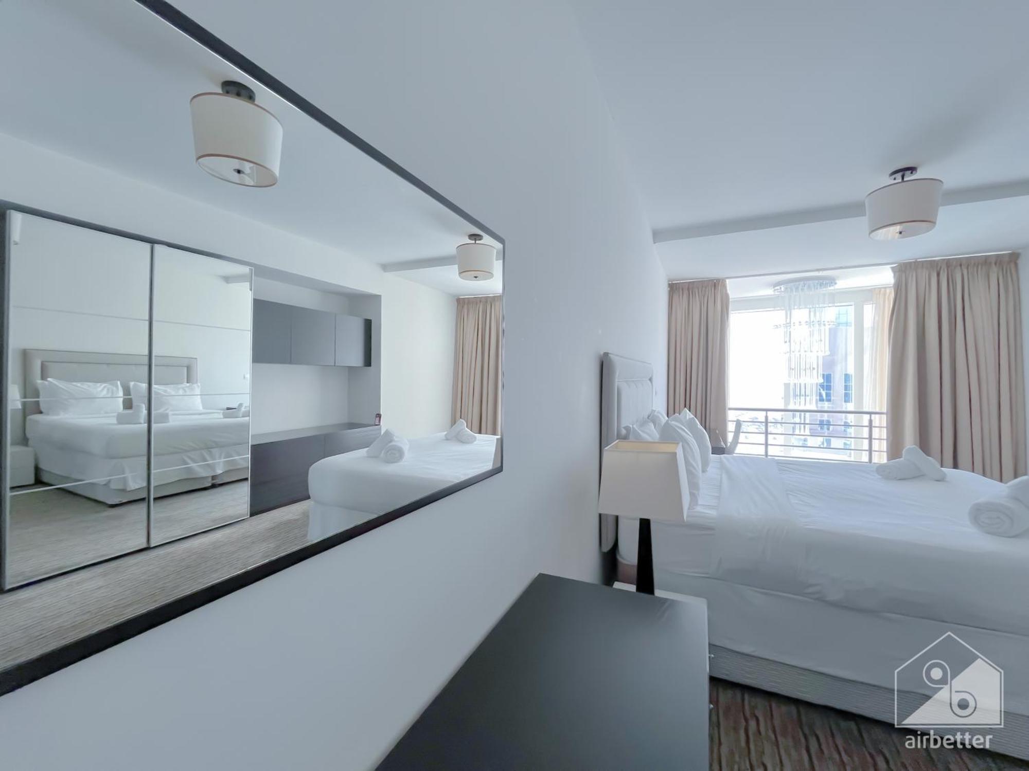 Luxurious Loft With Stunning Views Apartment Dubai